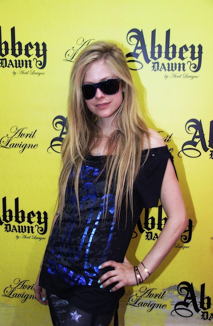 avril lavigne2011 07 08 07 32 20abbey dawn