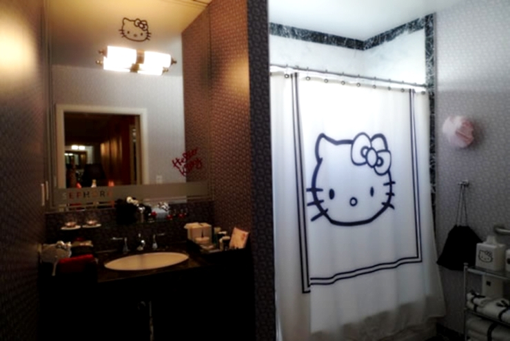 Hello Kitty Hotel Suite at Maison 140 5