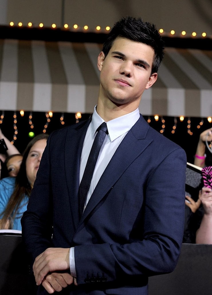 gallery enlarged taylor lautner new moon premiere red carpet photos 11162009 02