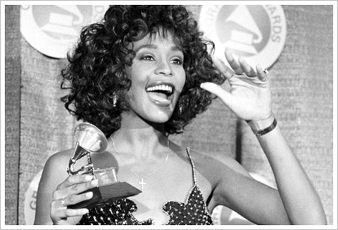 whitneyhoustongrammyawards1988bigsmile