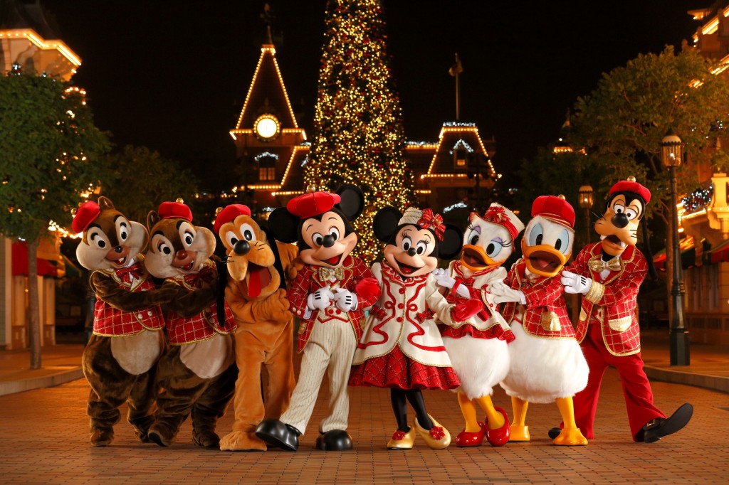 Disney Friends in Christmas Costumes