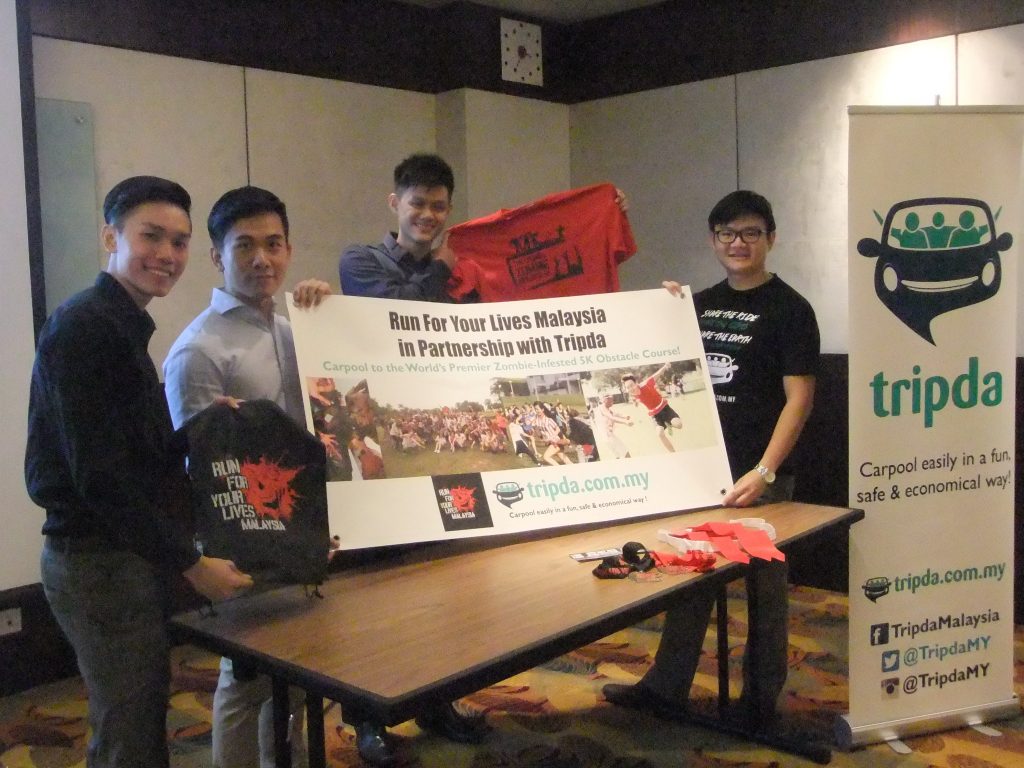 Founders of Dusty Monkey with Victor Ang (far right) - Run For Your Lives In Partnership with Tripda (1)