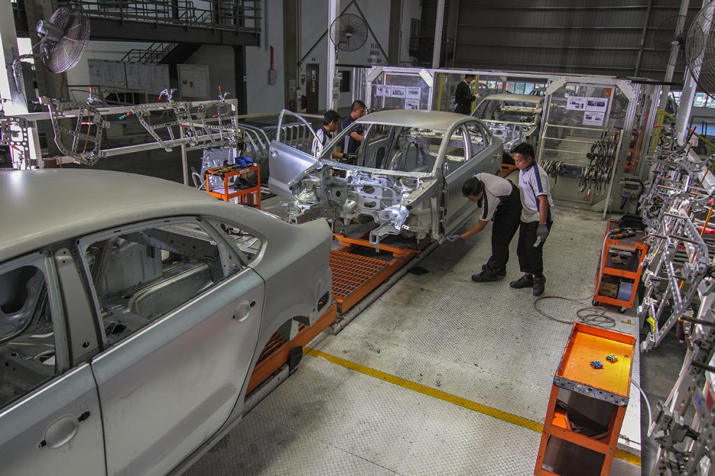 Volkswagen_Assembly_Plant_Pekan15