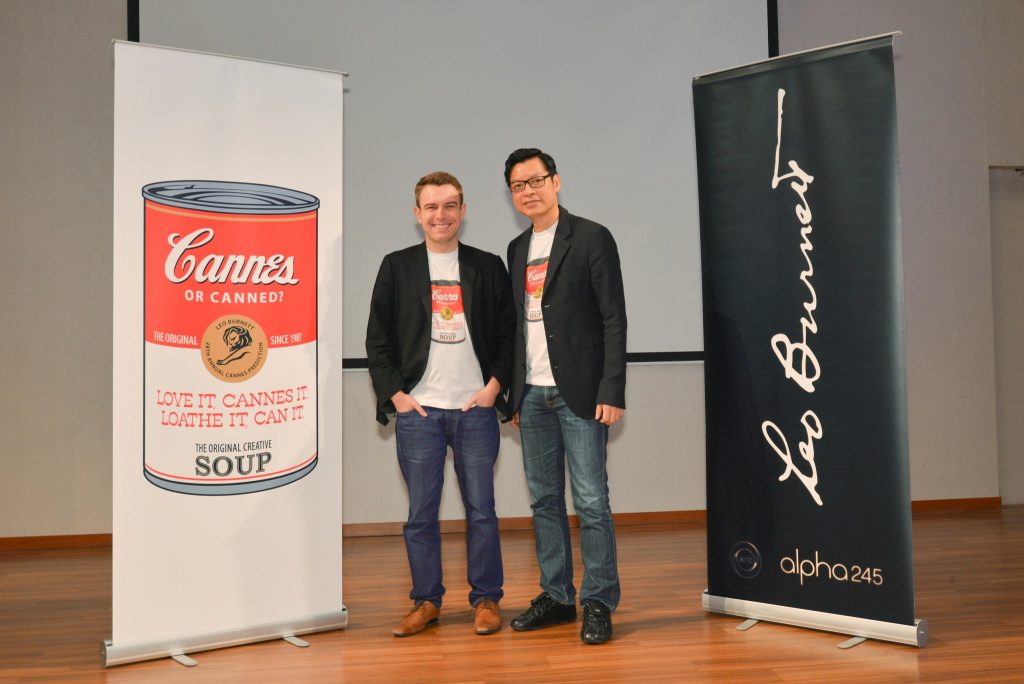 From L to R - Oliver Woods (Social Media Director) & Tan Kien Eng (Chief Executive Officer) of Leo Burnett posing for the press