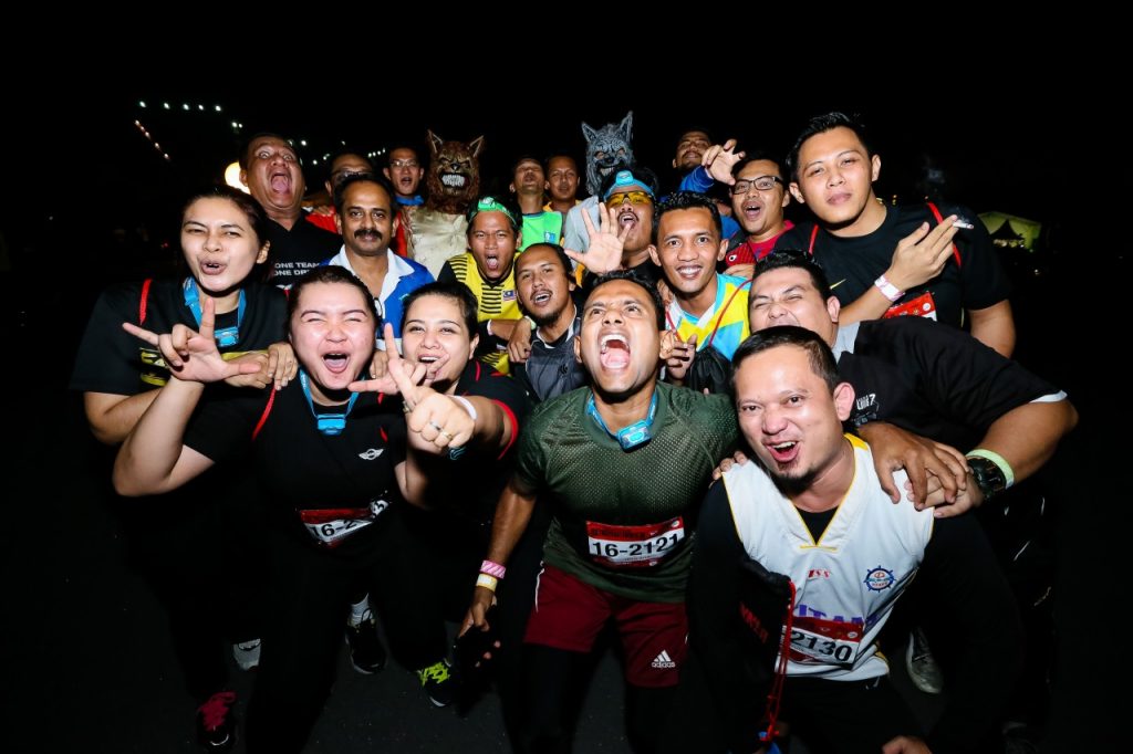 Image 1- Participants pumped up for the inaugural BloodRunner race