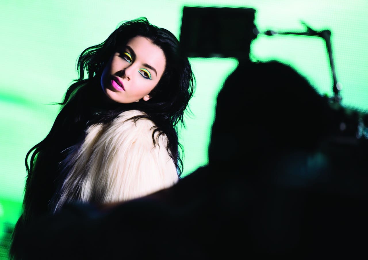 MAKE UP FOR EVER Partners With Charli XCX For Its AQUA XL Campaign.