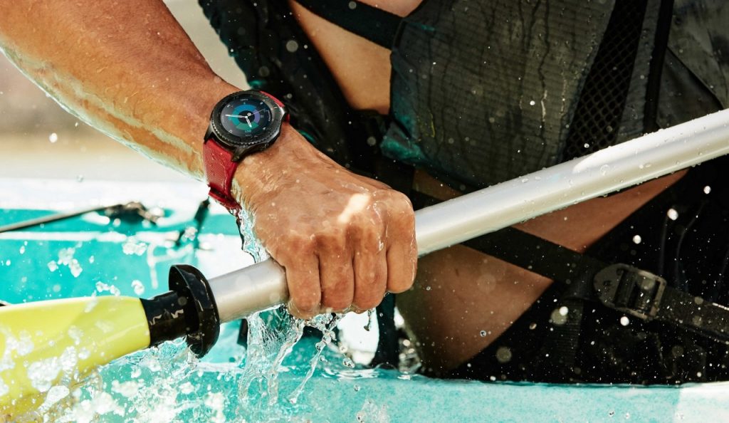 Gear S3 Lifestyle_frontier_Kayak_2