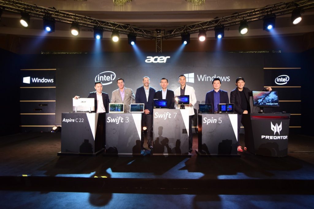 Photo 2- Gentlemen from Acer Malaysia, Microsoft and Intel with the newly launched Acer devices