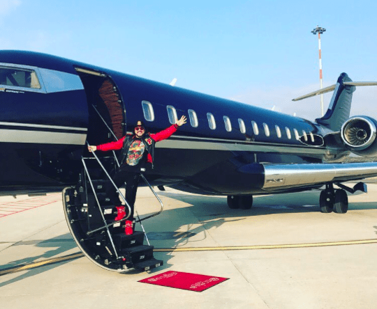 you can now fake a lavish lifestyle by renting private jets from